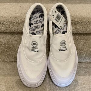 New Adidas Originals Nizza RF Slip On White Shoes Men's Size 8 WM Size 9